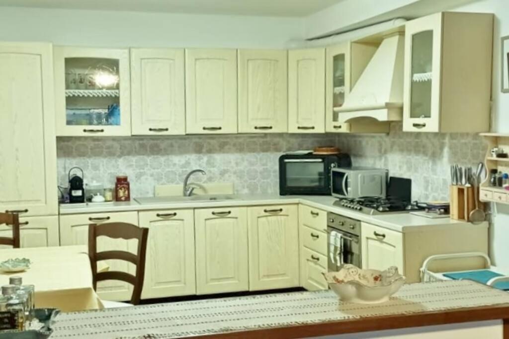 Brezza Marina - Appartamento In Villa Fronte Mare Trieste Esterno foto