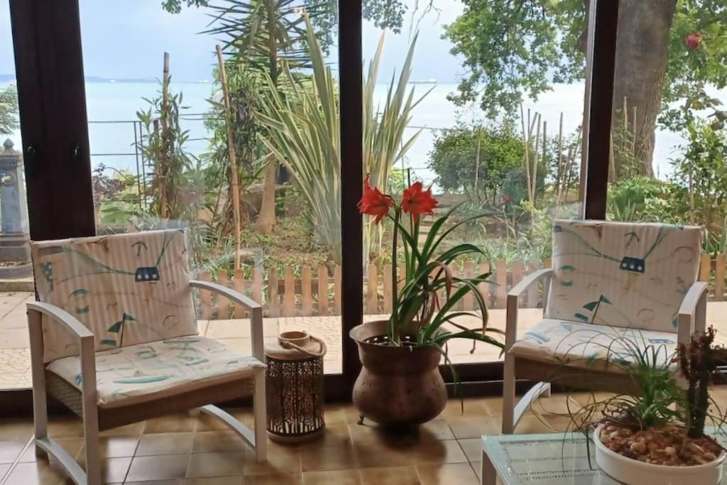 Brezza Marina - Appartamento In Villa Fronte Mare Trieste Esterno foto